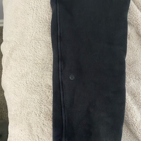 Lululemon high rise jogger - Picture 2 of 3